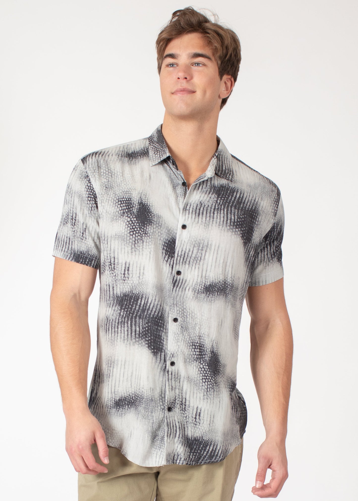 Bespoke short sleeve dress shirt. Diffuse abstract Grey