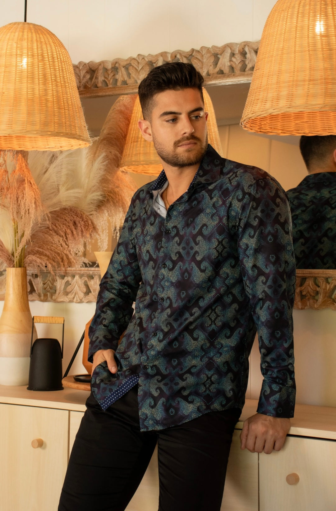 Bespoke Moda long sleeve button up dress shirt. Navy & green retro