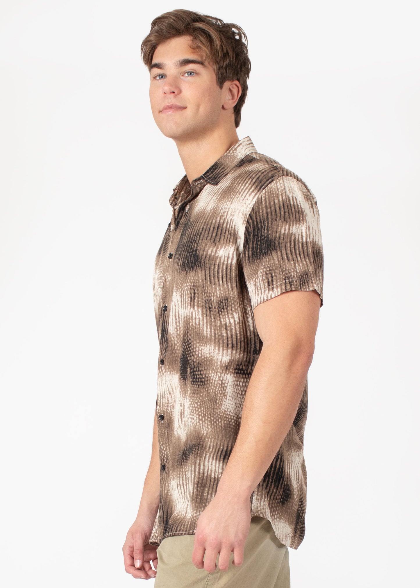 Bespoke short sleeve dress shirt. Diffuse abstract beige