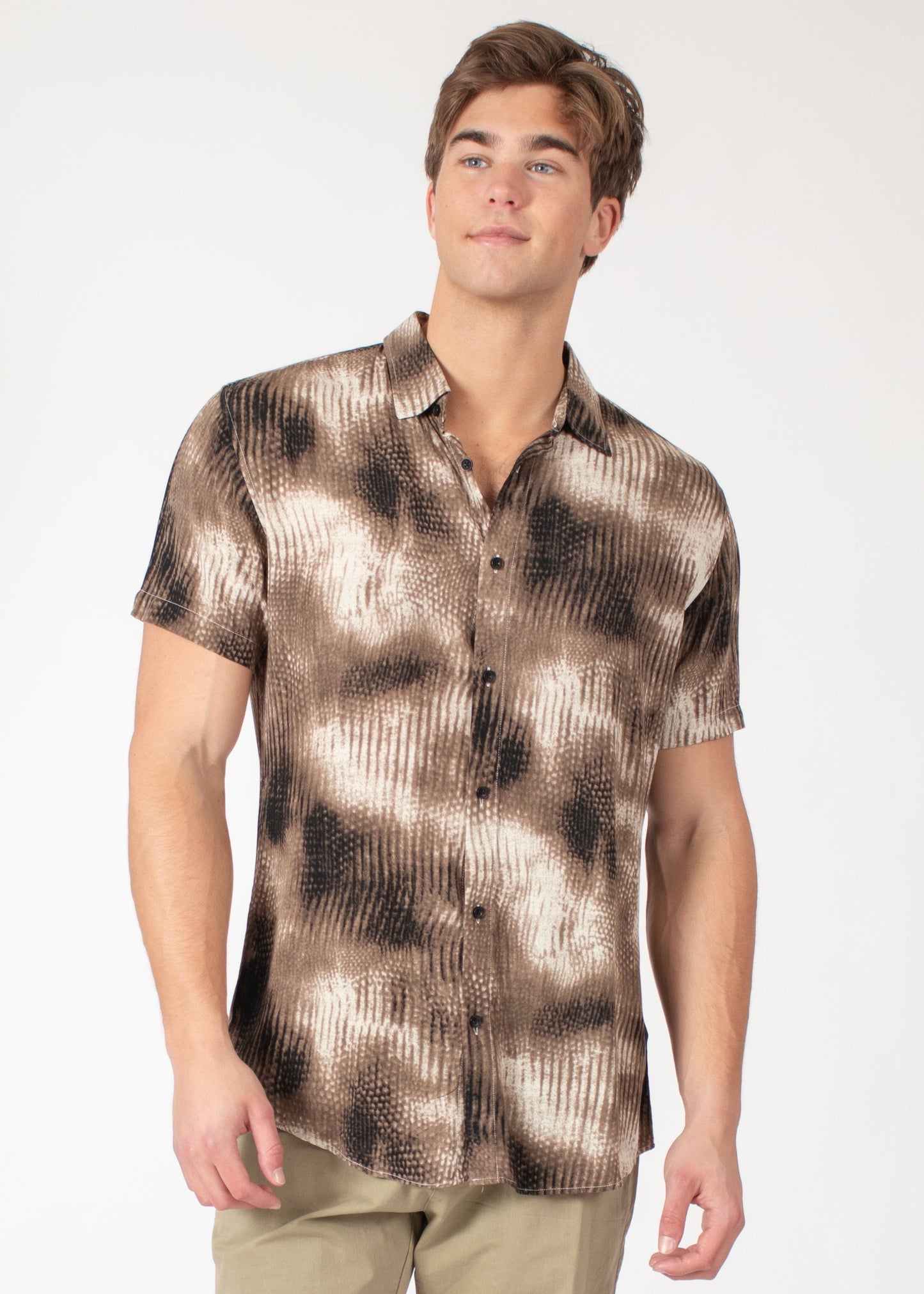 Bespoke short sleeve dress shirt. Diffuse abstract beige