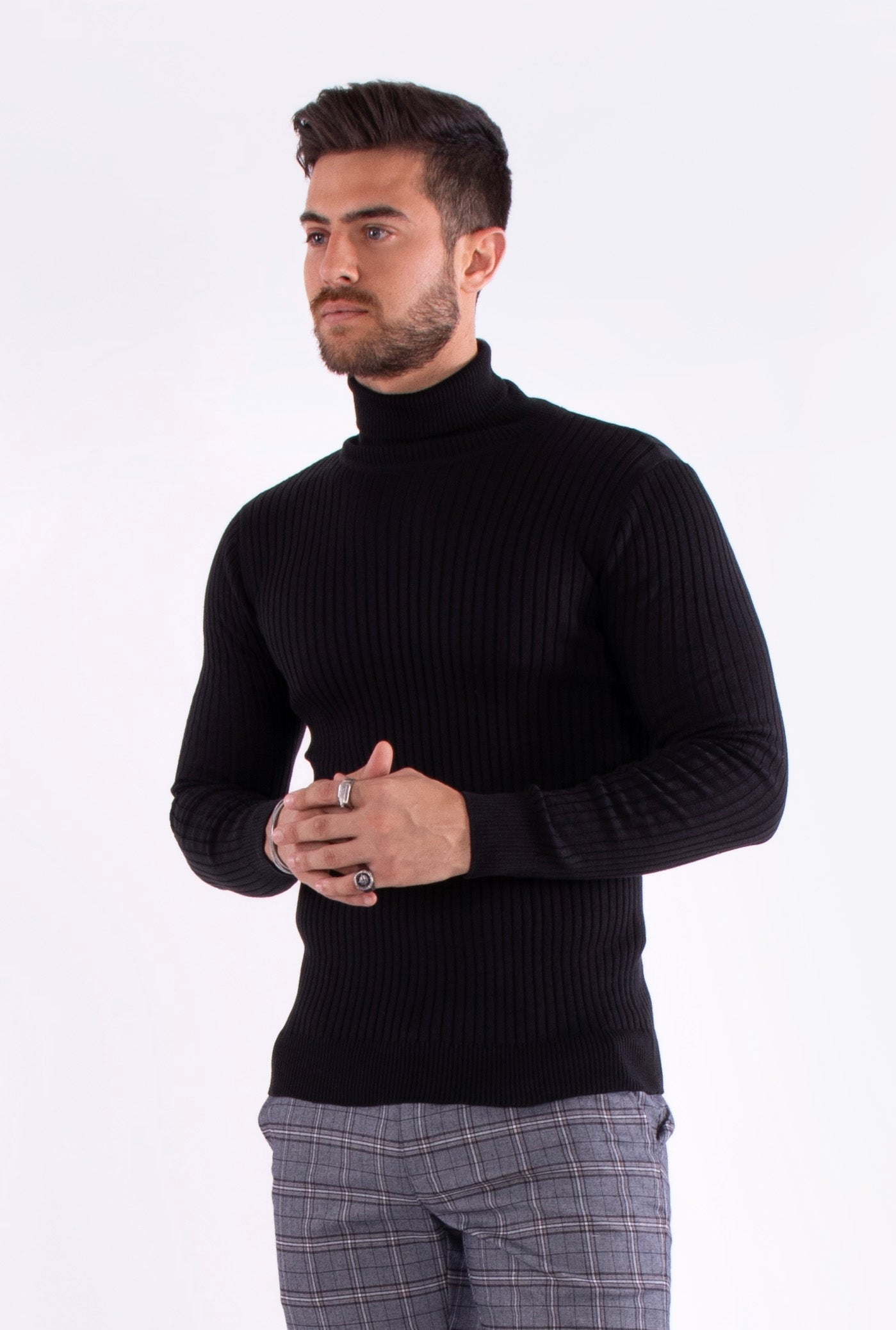 Bespoke turtleneck ribbed European slim fit sweater - Black