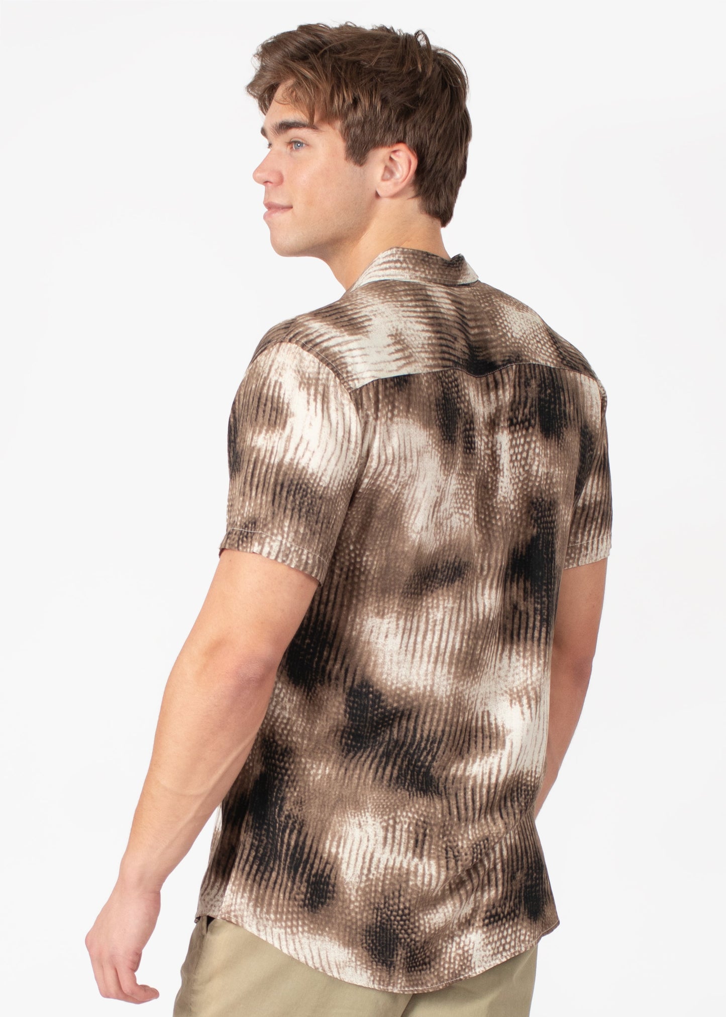 Bespoke short sleeve dress shirt. Diffuse abstract beige
