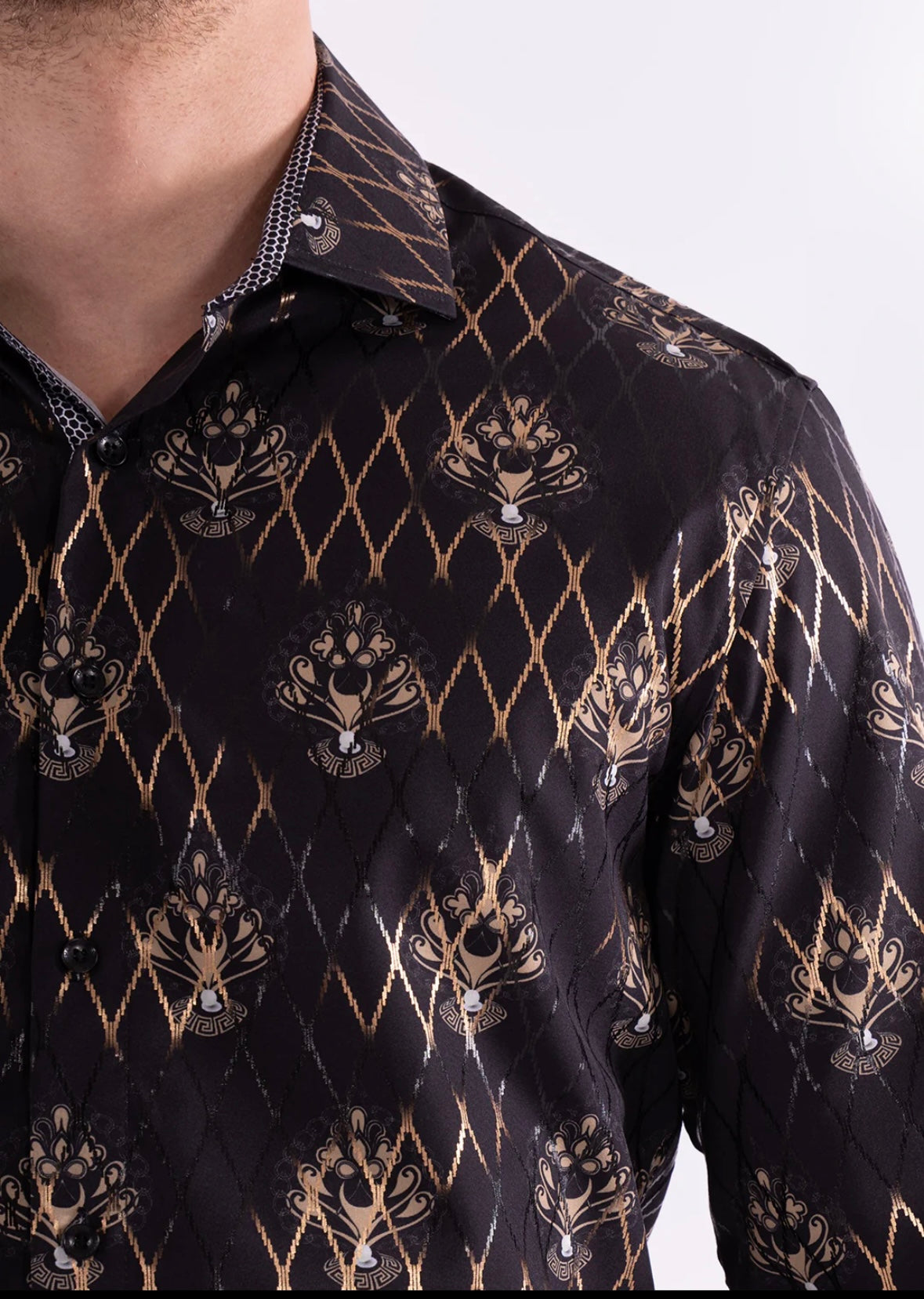 Bespoke Moda long sleeve button up dress shirt. Black diagonal lines Fleur