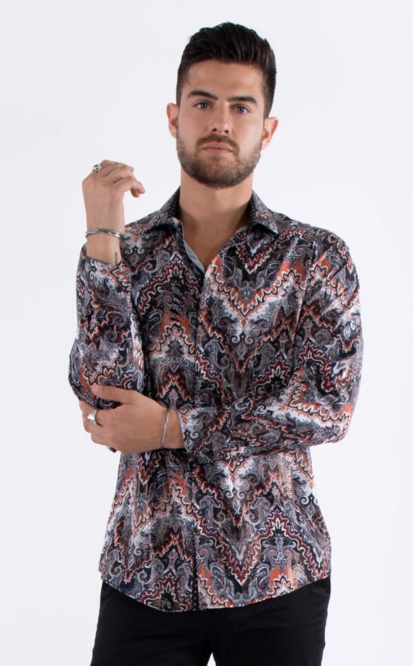 Bespoke Moda long sleeve button up dress shirt. Autumn shin